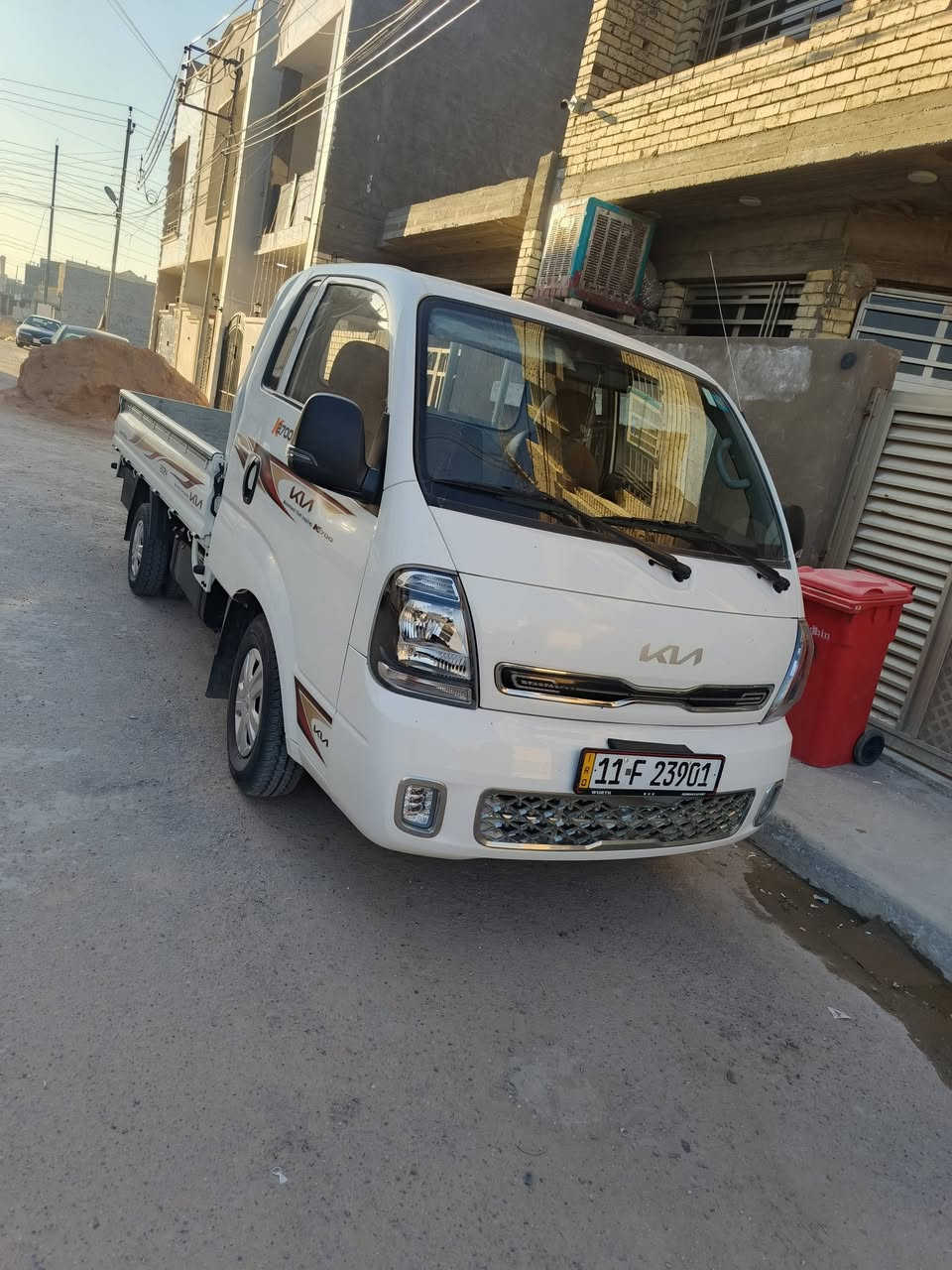 السلام عليكم كيا بنكو ٢٠٢٤سياره مكفوله سنويه جديده مكينه كير مكفوله داخل جديده ماشيه ٤٢مكان بغداد الوسفيه سعره ١٦٥وبيه مجال رقم ***********
