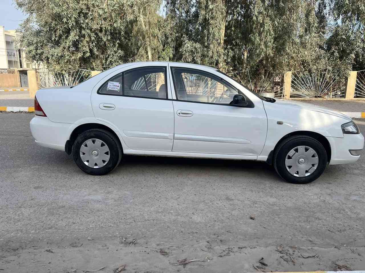 السلام عليكم 
للبيع نيسان سني  كوري موديل 2009 
بيه صبغ 3 قطع مكينه لاتنقيص ولاتبخير 
كير اوتو جام اوتو 
صدر امامي وخلفي + تخم تاير 
تبريد ثلج + تدفئه شغاله 
السياره حلوه وجاهزه من كلشي مابي اي نقص 
السونار مرفق مع المنشور 
رقم بغداد يعني شرط التحويل 
السعر 85  وبيه مجال للشراي 
الاستفسار ***********
