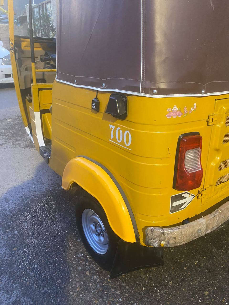 السلام عليكم
تكتك مديل 20
رقم او سنويه 
التكتك هستوهه مجفته 
التكتك حلوه تعال اوشف ابعينك 
السعر 5600 او بيهه مجال 
المكان. البصره القبله.
***********
