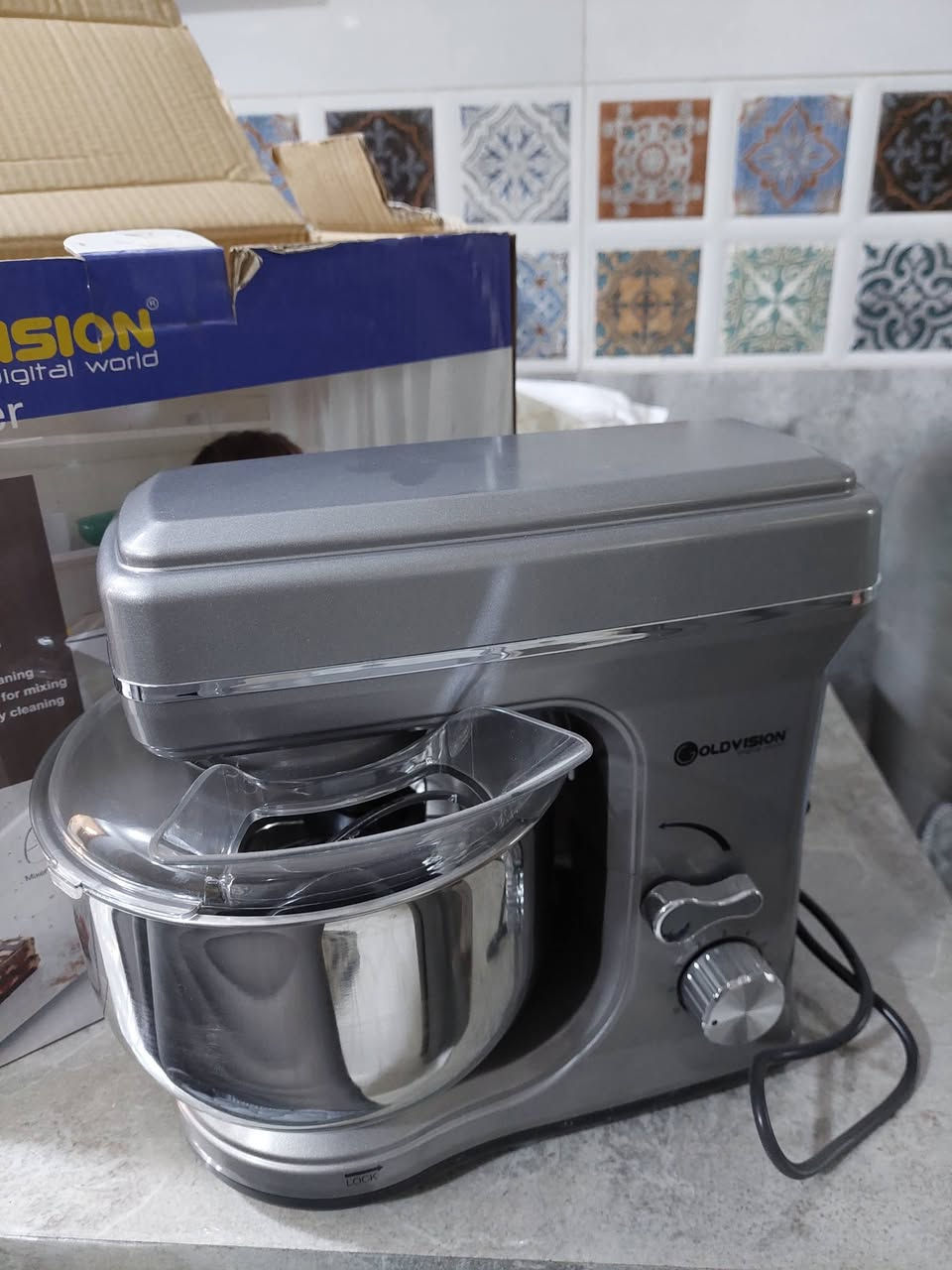 معجانه للبيع جديده ما مستخدمه  السعر 65الف  الااتصال***********
