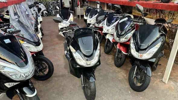 قطعه فول نظافه لليدور جديد ومكفول 
العنوان بغداد شارع فلسطين شارع الظلال 
البيع بالنقد والتقسيط مصرف الرافدين والرشيد 
يوجد توصيل داخل بغداد وجميع المحافظات 
‭   0778 114 7176‬
