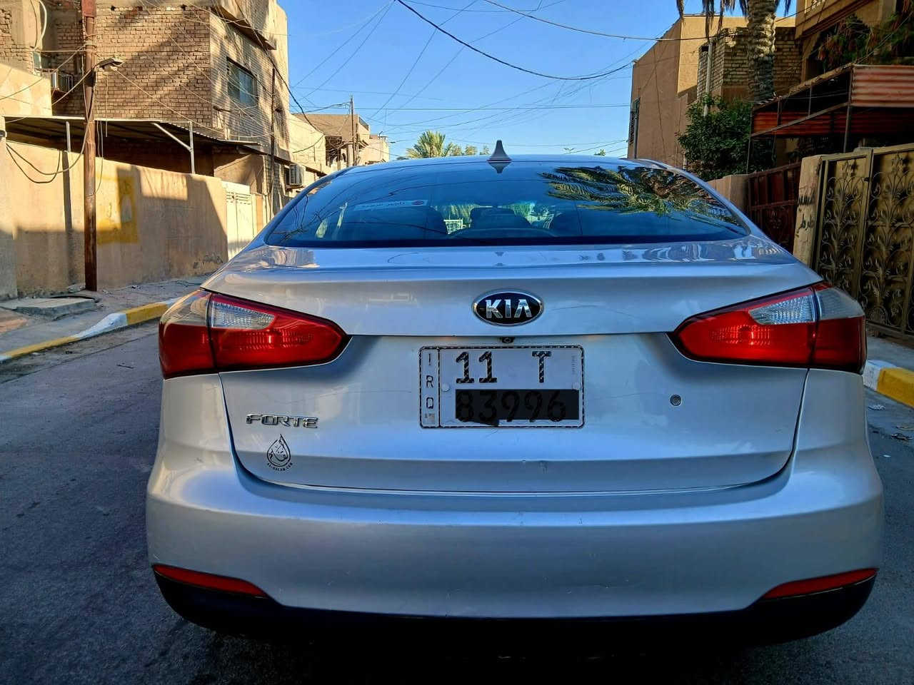 يالله السلام عليكم كيه فورتي موديل 2016وارد امريكي حادث قبق جنطه بدون دوخل سياره ليبل واحد مكينه وكير وحداديه وتخم تاير وتبريد مكفولات بي مكانت صبغ اثر جراد  موصفات نص فول شاشه جبيره تحكم ستيرن جهتين مكينه 1800دوش  العنوان بغداد رقم هاتف***********السعر96وبي مجال شي بسيط حك الجيه
