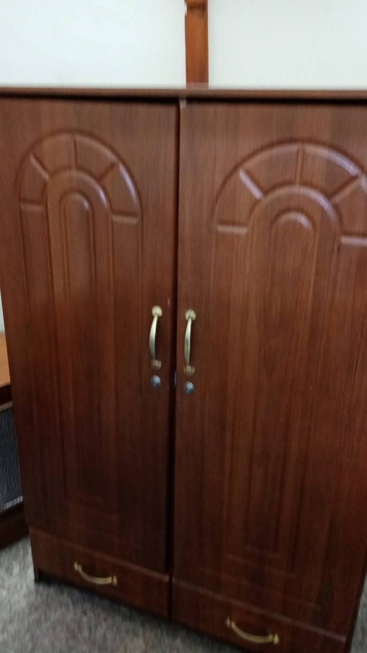 السلام عليكم عندي كنتور ٣ ابواب اخو الجديد استعمال كم شهر 
للبيع ب ٢٢٥ وكنتور ماليزي بابين نظيف وعميق ب ٧٥ وكنتور اخر بابين ب ٦٠ وعندي كومديات خانات نظيفه واحد عل ٣٠. والاخر ٤٠


**إذا كنت صاحب هذا الإعلان وتريد حذفه لأي سبب، رجاءا أرسل رسالة إلى الدعم الفني**