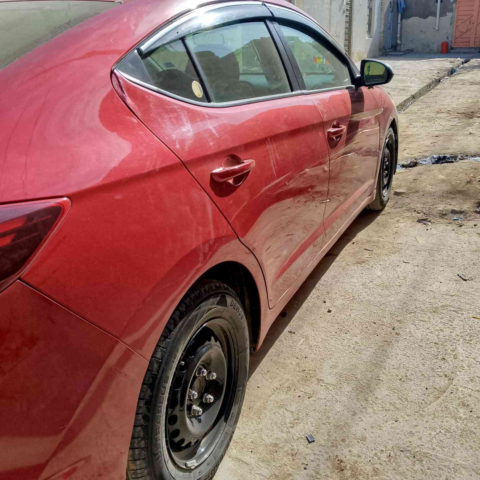 النترا 19 للبيع السيارة بأسمي تحويل ثاني يوم
ارقام انكليزي
حادثها بجم واصل لحساس الدعامية فقط
بدون دواخل 
السعر 125 وبيها مجال
***********
