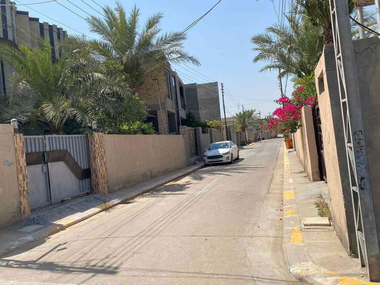 #بيت #للبيع
في التاميم الثانيه 
ركن
250 متر 
شارع 8
السعر 170 قابل للتفاوض 
طابقين اربع غرف نوم 
مكتب بارق للعقار شارع 60مقابل المول الجديد 
الهاتف ***********
