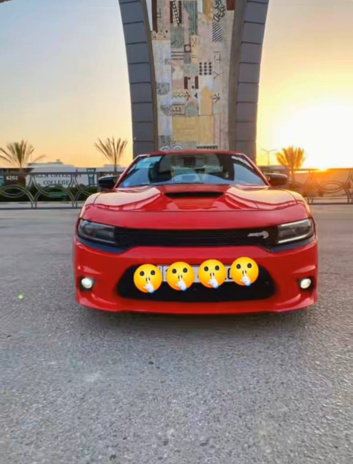 جارجر 23 سكات باك لون طماطي واحد على واحد فول حادث بسيط من جاملغ الايمن رادارات فتحه بالقماره شاشه كبيره رادار امامي سياره فول رقم بغداد العنوان بابل رقم التلفون ***********
