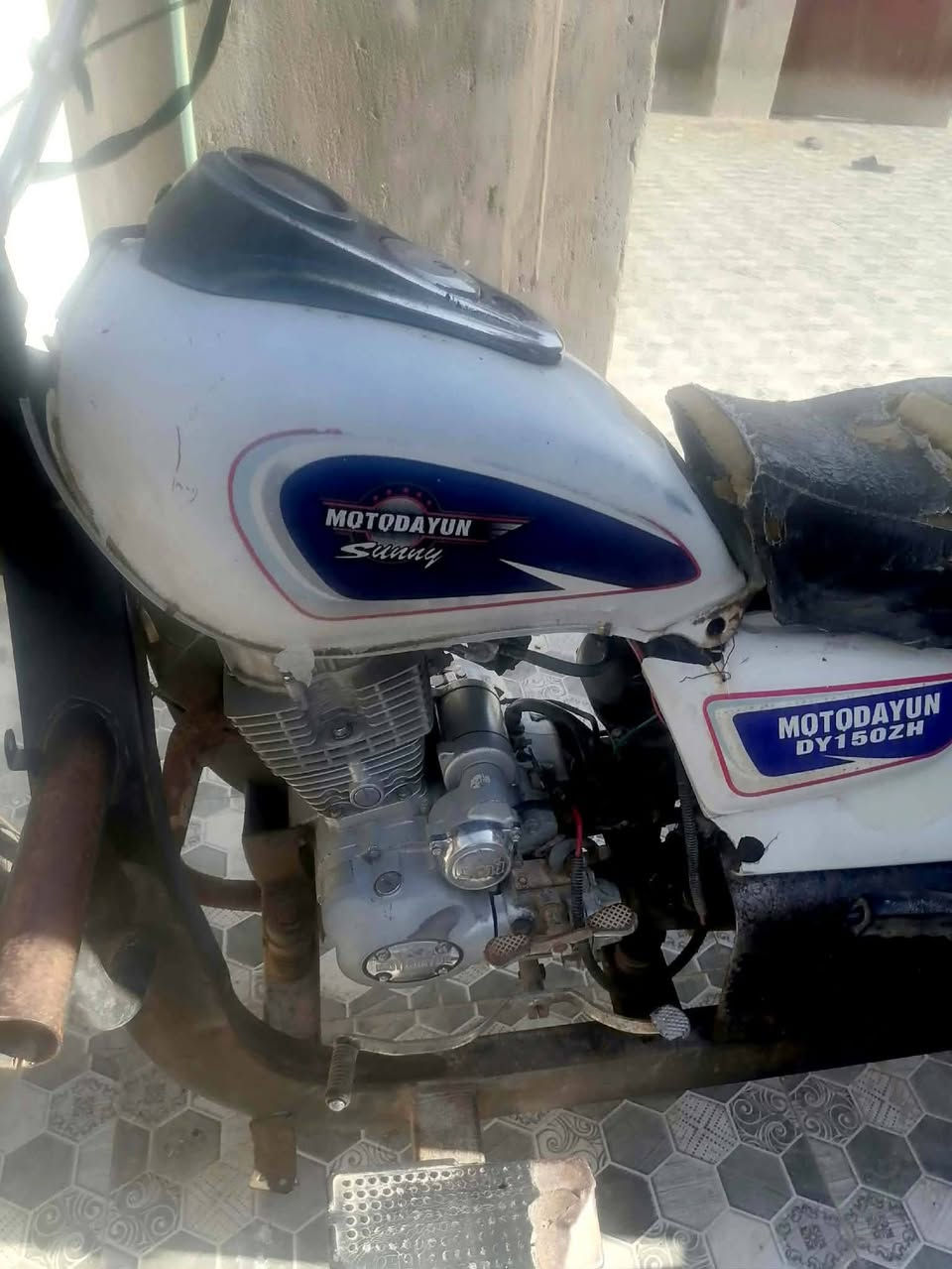 السلام عليكم 
ستوته للبيع اوراق موديل 2019
نوع سوبر دايون فحل  
ستوته نضيفه ما طالعه 
المكان الدوايه 
للاستفسار الاتصال ع لرقم 

***********
