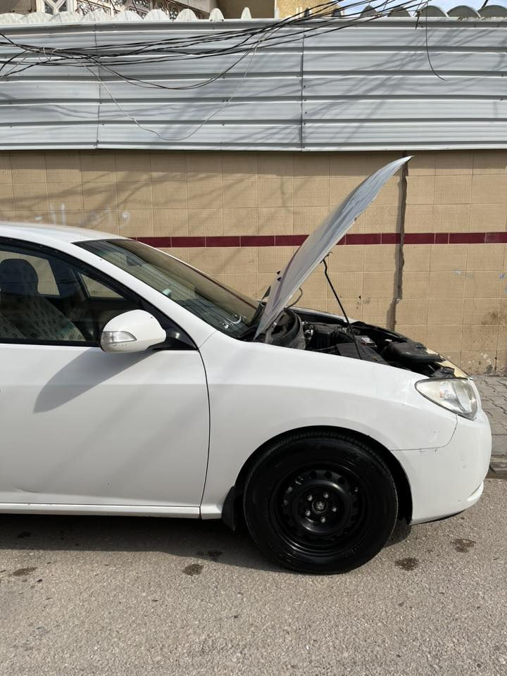 سلام عليكم ورحمة الله وبركاته للبيع سياره النتره صابونه موديل ١٠ رقمه دهوك جديد دكشن عالي محركه ١٦٠٠ تايرات جدد ولايتان جدد السياره نضيفه بيه جاملغ وبنيد مبدّل فقط السعر ١٠٥ رقم ***********
