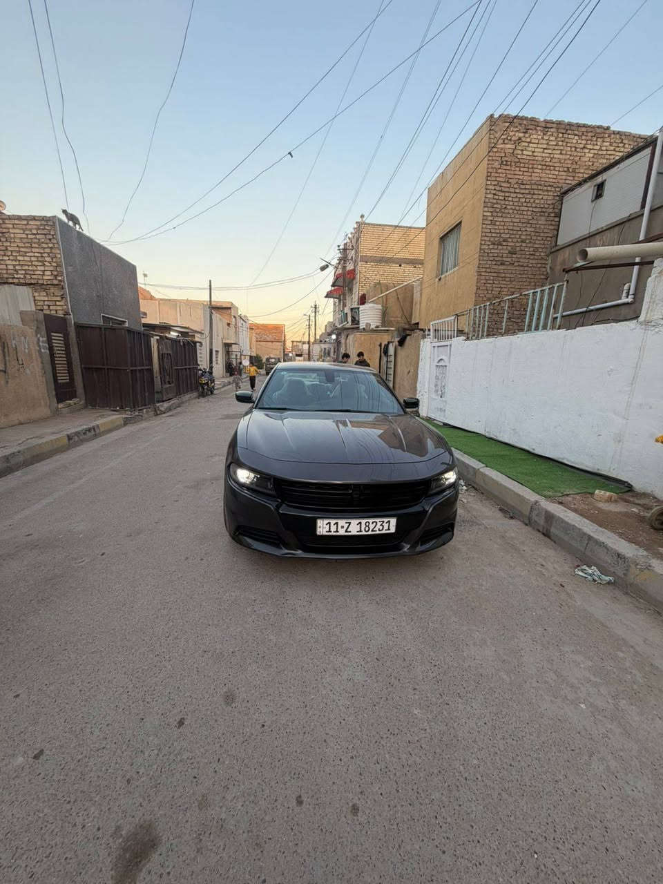 السلام عليكم جارجر موديل 2023السيارة sxt شاشة جبيرة   كشنات حضن ماشيه 38ميل مكينة 3600 حادث مثل ما موضح بالصور تبديل بابتين نفس لون ايرباكات راجع سستم 100/100 سيارة نضافتهة 100/100 جديدة  السعر 220وبيهة مجال مكاني بغداد رقمي للتواصل ***********
