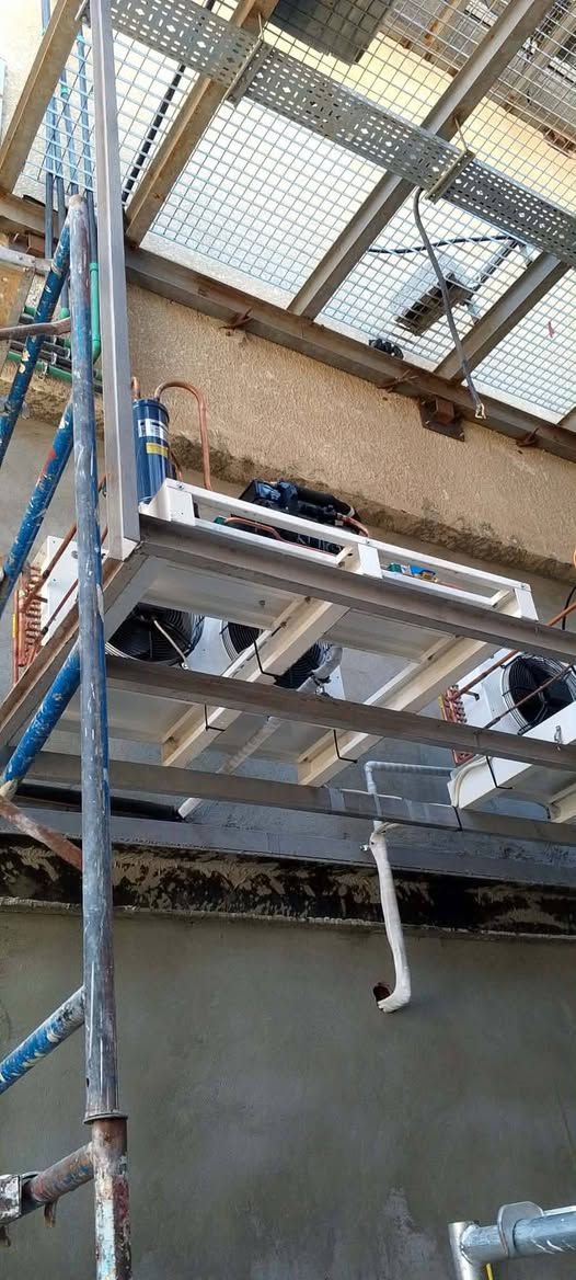 يعلن مكتب  الصالحية لنصب وتصليح وتجهيز المطاعم كافة أجهزة غرف التجميد والتبريد وبماركات عالمية بعازل سندويش بنل سمك 10 سم عادي ومقاوم للحريق تركي المنشأ وخصم للمطاعم وا الفنادق والمعامل التجارية  و مستعدون لنصب سبالت وتصليح وتجهيز ماكنة الثلج ايسميكر
بإدارة مهندس أحمد 
***********
