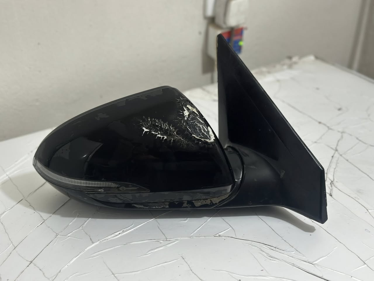 سلام وعليكم للبيع  امراية جانبيه جهة لليمين النترا موديل 2018
مع البلوجكتر جهةة الايسر قيم واخذ ب معقول


**إذا كنت صاحب هذا الإعلان وتريد حذفه لأي سبب، رجاءا أرسل رسالة إلى الدعم الفني**