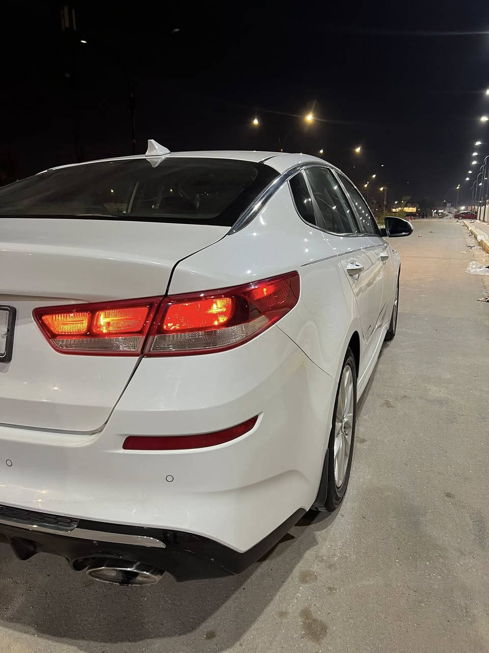 السلام عليكم
كيا اوبتيما 18رقم بغداد تحويل هزه جديده وارد امريكي 
حادثها خفيف صبغ جاملغ خلفي بجم كبس محرك كير مكفول حداديه تبريد تخم تاير سياره جاهزه جديده ماشيه 100مكان سياره ناصرية المركز السعر 143موبايل ***********
