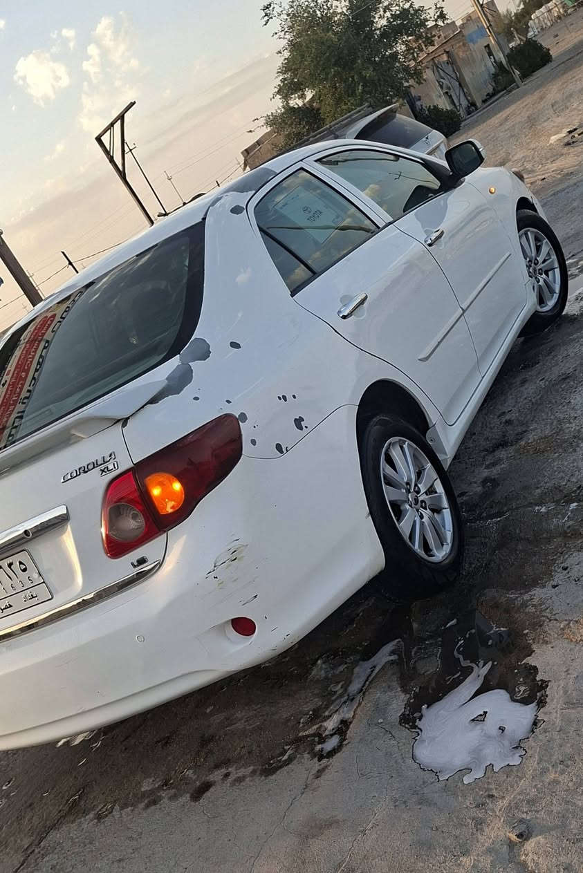 كورلا موديل 2009 خليجي 
محرك  1800 
محرك وكير قبل شهرين شادهن كسر كارتون
بصمه وتشغيل على بعد 
فتحه  بالسقف 
مرايات شفط  واشاره بالمرايه
حداديه امامي وخلفي  ومشط كله جديده شادلها
بيها مكانات تقشير 
السعر 98
العنوان البصره 
***********
