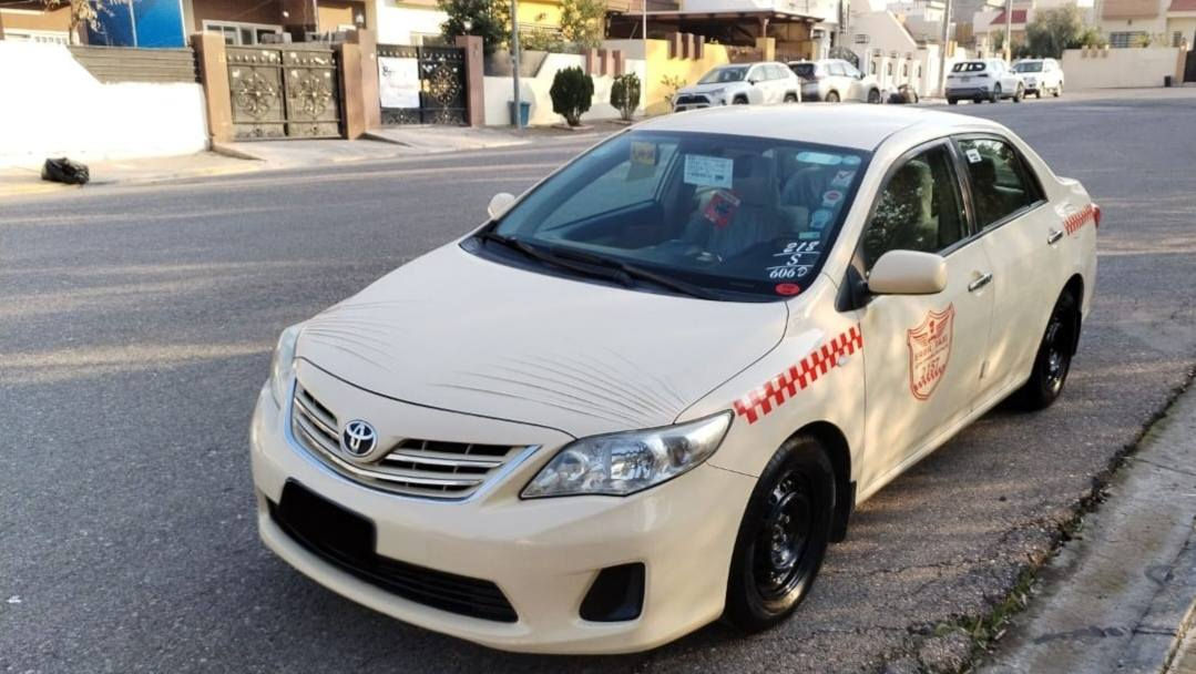 کڕۆلا تەکسی 2013
مەکینە گەورە گێڕتۆماتیک غازی تورکی لەسەرە 
سێ جێ گچکەی تەعدیلە بەبێ لێدران بەبێ معجون
سەنەوی ڕەقەمەی نوێیە تا2028
*********** أربيل, العراق
