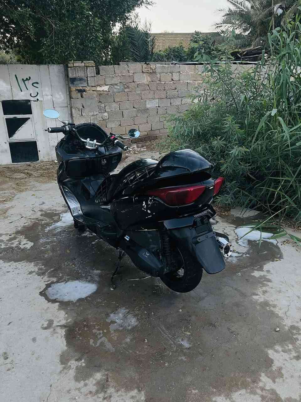 لبيع دراجه فورزه ٠٨دراجه فقط بصمه متفتتحح مكينه حاويهه برغي ما مفتوح بيهه بس بصمتتههه قفلت متتفتتح شراي يتصل مكان كوت ***********
