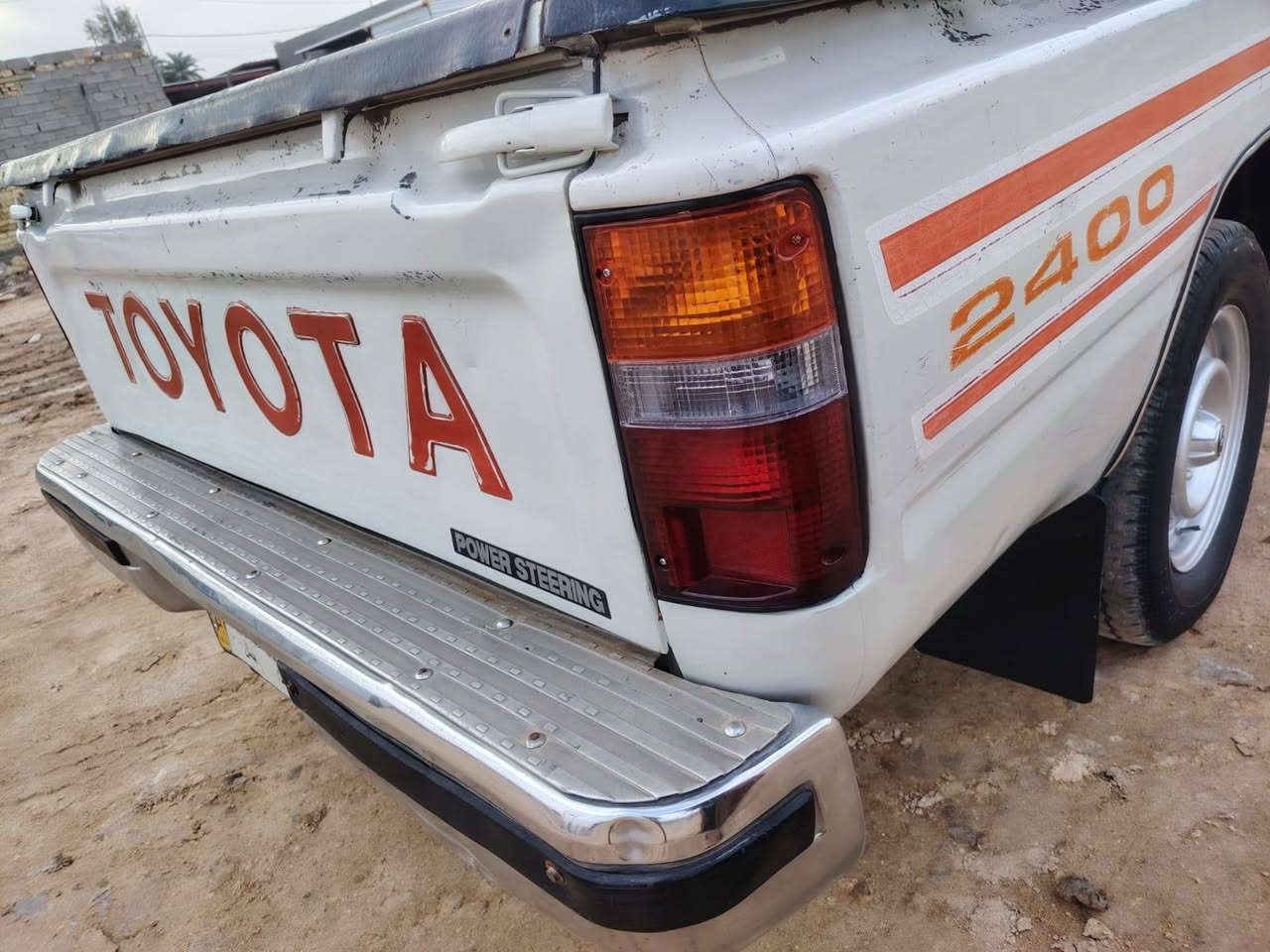 سلام عليكم بيكم تيوته موديل 1994 مكفولة كفالة عامه رقم واسط تحويل مباشر كير محرك حداديه شركه السياره جديده معنى الكلمه سنويه مجدده 2027 السعر 67 وبيها مجال اتصال *********** العنوان ديوانية
