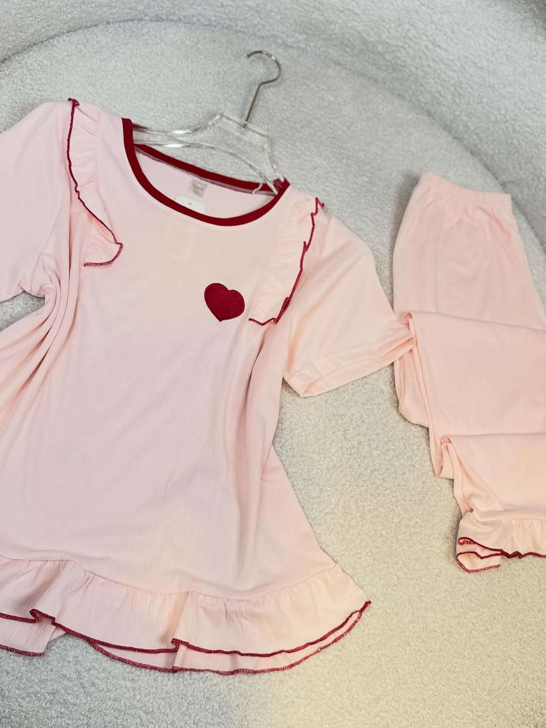قـطع اخـيرة♥️🍒
الـسعـر10الـف

للحجز و الاستفسار التواصل على الأرقام واتس اب 
***********
***********
***********
***********

توصيل بغداد  5000
توصيل محافظات  5000

