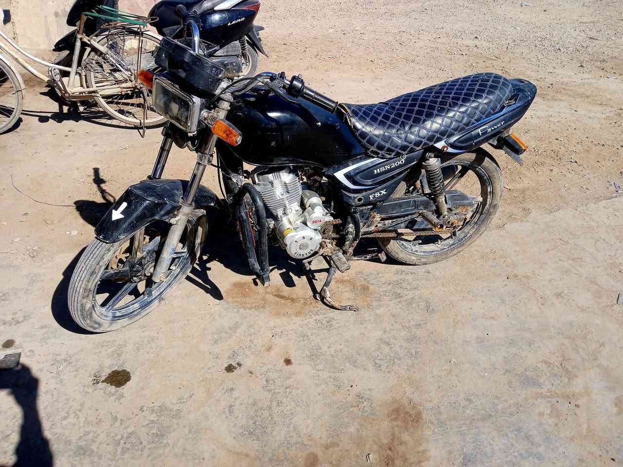 دراجة للبيع نظيفة كاعدة اي نقص ما بيها محرك 2024 جديد فول كهربائيات
السعر 400 وبيها مجال بسيط


**إذا كنت صاحب هذا الإعلان وتريد حذفه لأي سبب، رجاءا أرسل رسالة إلى الدعم الفني**