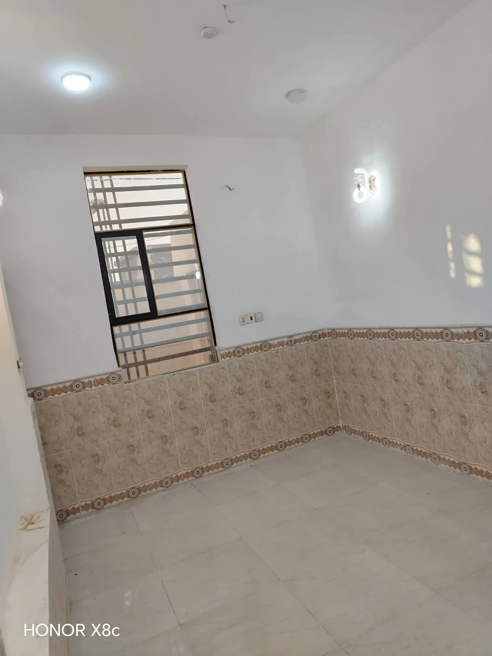 🏡دار للبيع🏡
المساحة: 90 متر مربع

✅ #طابو_زراعي_سند_25_أقرار_محكمه

السعر 33مليون 

الموقع: النجف شارع الصب عمود 317

مواصفات البناء:

غرفة نوم وصاله ومطبخ واستقبال حمامات داخليه وخارجيه ومدخل 

بناء مرتب (أساس + سقف كونكريت + طابوك)

أرضية بورسلين أبو الـ 60

الخدمات:#بعد_عن_سوق_100م

ماء كهرباء مدارس سوق تبليط مولد

للاستفسار والاتصال:

***********
