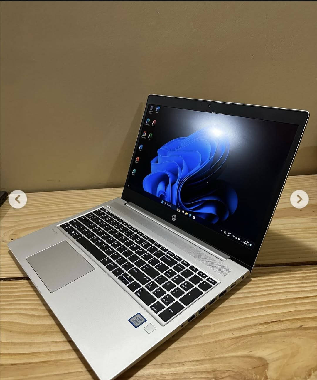 لابتوب hp probook   الجيل الثامن للبيع 
الحاسبه سوبر سلم  
المعالج core i5 الجيل الثامن
رام 8 كيكا DDR4
هارد 256 كيكا SSD
كرت الشاشه Intel Uhd 630 حجم 4 كيكا
الشاشه حجم 15.6 انج ضد التوهج دقة FHD1980x1080 
باتري ليثيوم 6 خلايا  شحن سريع 65 واط والباطرية ممتازة
كيبورد ضوئي ليزري
بصمة اصبع نضام حمايه 
كامره دقة hd
 منفذ تايب سي و رام  وhdmi وباقي المنافذ   الحاسبه كلش نضيفه وحلوه
السعر 325 الف النجف, العراق


**إذا كنت صاحب هذا الإعلان وتريد حذفه لأي سبب، رجاءا أرسل رسالة إلى الدعم الفني**