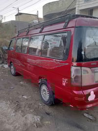 ٢٠١٠ • محرك ثري واي • هيئه مصفره