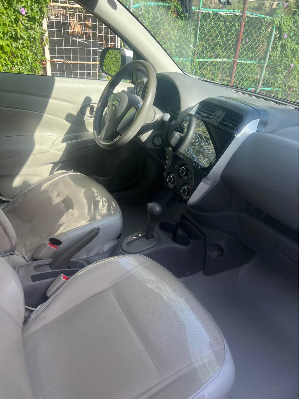 نيسان صني هندي بليتةزركة مديل 2023 
مكينة وكير كفالة بيهه بارد كلش قليل وكارت هم قليل ومبدل دعامية لباقي كفالة سيارة خير من الله تبريد كلشي شغال بيهة 
رقم اربيل راعيهة بالبصرة تريد وكالة تحويل جاهز ماشية ١٣٠ الف حقيقي العنوان بصرة منطقة السراجي  السعر ١١٥ وبيهة مجال *********** البصرة, العراق
