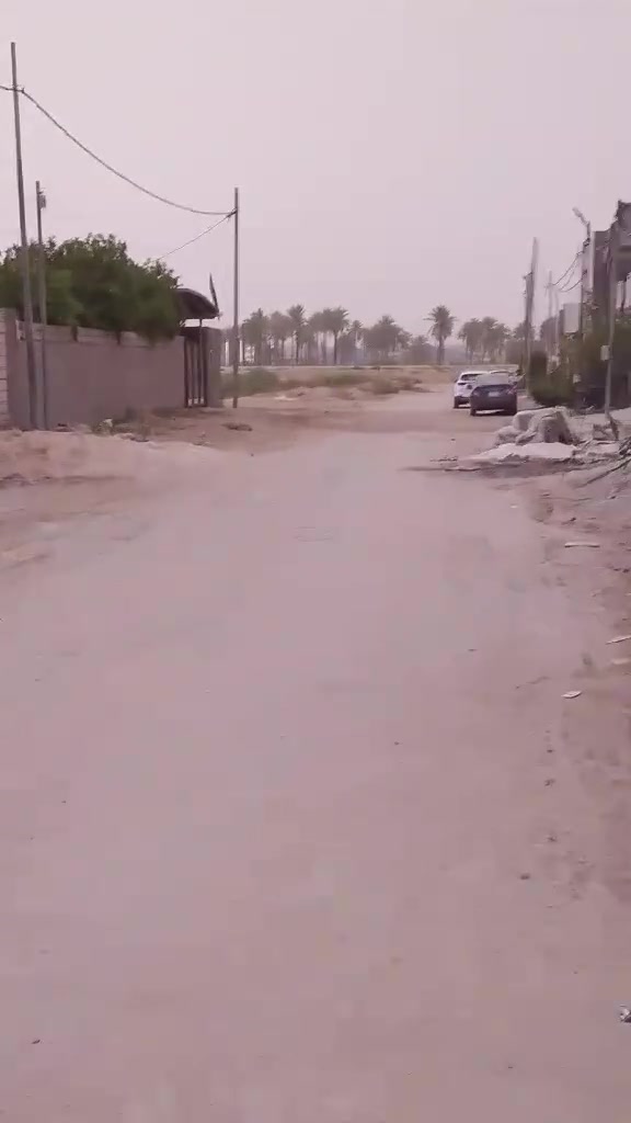 بيت للبيع  طابوصرف بناء٢٤حديث كرانيت وسيراميك وسقوف ثانويه البيت يحتوي على صاله ومطبخ وهول وصحيات وغرف نوم 2فوق ووحده طابق ارضي المساحه ١٢٥متر في منطقه ابو عجاج علما البيت مطلوب للمصرف العقاري تسديد شهري 484 الف السعر 60 مع مجال بسيط استفسار اتصل او خاص ***********
