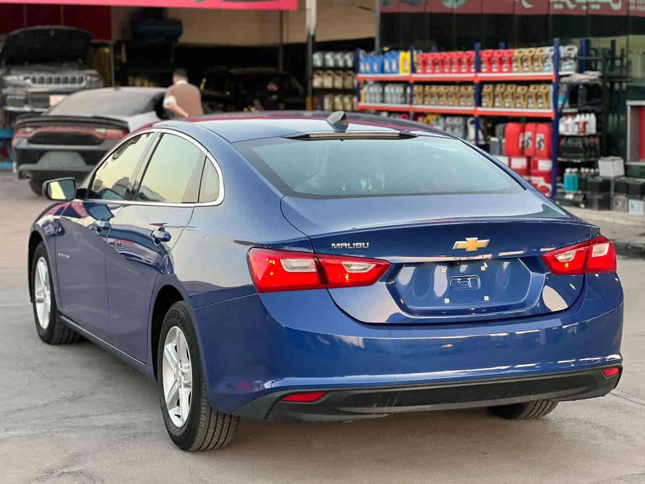 ماليبو 2023 بس بونيد صبغ بدون دواخل والشانصي ايرباك بس ستيرن طاك راجعين شريكه 

مواصفات. نص فول 

سعر 100

*********** دهوك, العراق
