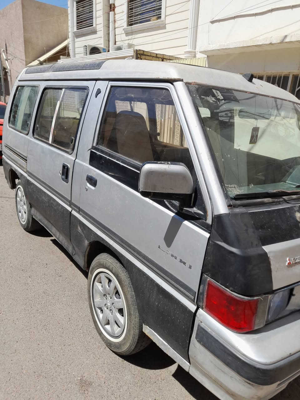 السلام عليكم كيا مسيوباشي ياباني 11 راكب للبيع كير مكينه تخم تاير كهربائيات جاهزه لا صرف ولا تبخير ترايها كلش سياره مال على باب الله حلو وناعمه سياره  رقم بغداد تريد تحويل او وكاله من راعيها الشخصي راعيها انسان ابن اوادم السعر 32 اتصل بالخدمه مكان بغداد الكاظميه اتصال اسيا*********** كورك بي واتساب***********
