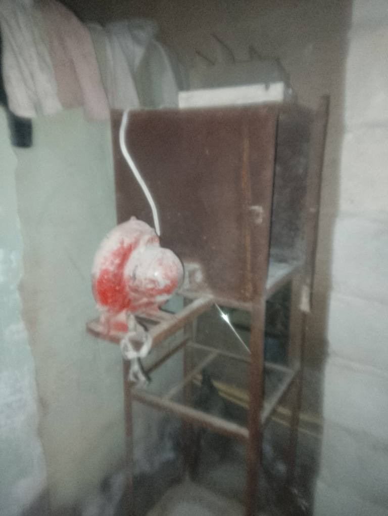 جهاز رابع فرديه مال كهرباء السعر 75 قفل وباور مال فحم يصير مال حتى مال كباب السعر 40
***********
