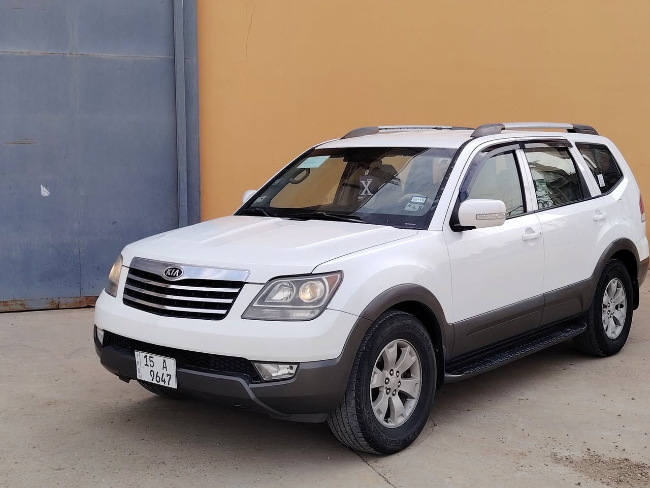 سلام عليكم للبيع او مراوس حسب لقناعه اعتذر لبيع بل أقساط ولوعده  ماهافي باريجو ٢٠٠٩صبغ جاملغ خلفي بدون دواخل  رقم جديد بأسامينا تحويلك بنفس ليوم بشرط رقم وسنويه وهزه جدد سياره كير  محرك صدر تبريد تخم تاير كفاله بدون اي نقص  مواصفاته أشاير بل مري مري كهرباء صندوك شفط تحكم جهتين شاشه بلاديه سياره بعد احله من صور وسعر ١١٨بيه مجال جدن بسيط حك جيه فقط مكانه رمادي شراي اتصل *********** رجائن لمو شراي لا يتصل
