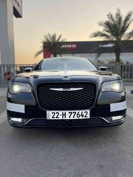 السلام عليكم 
للبيع 
أوباما كرايسلر 2022  S.    وكالة هارلم كفاله عامه من صبغ وبارد وتبديل وفتح كفاله حتى الدعاميات 

المواصفات 
١- برده خلفيه
٢- رادار امامي 
٣- داخل احمر بلادي 
٤- هيتر تبريد كشنات 
٥- بانوراما 
٦- دمام خلفي  
٧- اشاير بالمري 
٨- هيتر مري 
٩- كشنات كهرباء 
١٠- كشنات حضن 
١١- تو ويل 
١٢- محرك 3.6
١٣- گير  S 
١٤- نضام ملاحه 
١٥- تشغيل عن بعد 
١٦- حساسات امامي خلفي 
١٧- ويل عشرين بلادي 
١٨- شفتات ستيرن
١٩- مثبت سرعه  
٢٠- نضام تزحلق 
٢١- نضام gbs
٢٢- كشنات حفر S 
٢٣- ساعه بلاديه 
٢٤- سستم سماعات
٢٥ - رادار خلفي 
٢٦- رادار جانبي 
٢٧ - شاشا ابل كار بلي 
٢٨- خزن ميموري
٢٩- ستيرن كهرباء 
٣٠- سترين تدفئه

 وبقية المواصفات معروفه مايحتاج اذكرهن السياره بأسمي رقم جديد هزه وسنويه جديده عنواني بغداد السيدية للاستفسار ***********
