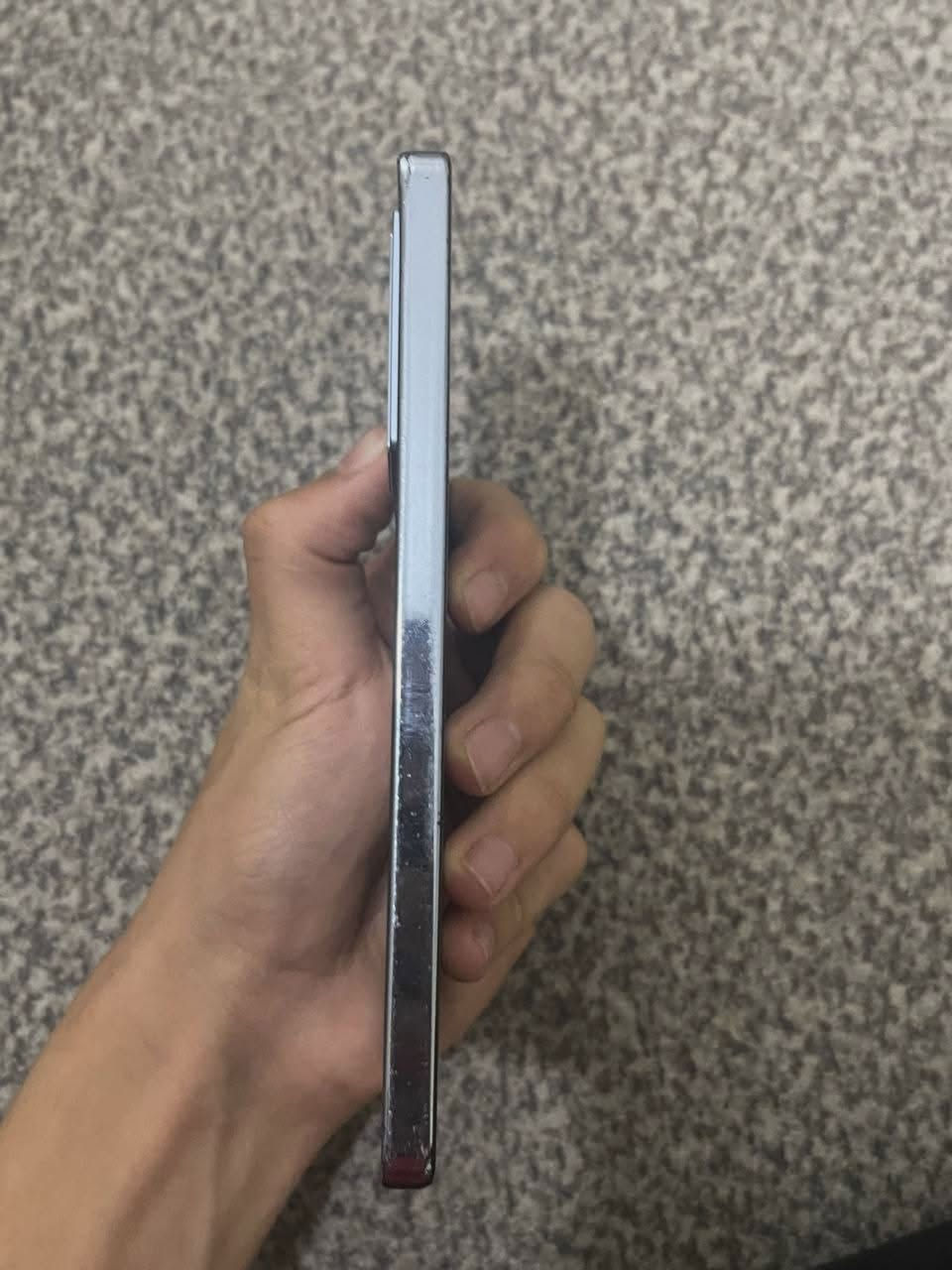 📱🔥 للبيع Infinix GT 20 Pro 🔥📱
جهاز نظيف وأداء ممتاز، مناسب للألعاب والاستخدام اليومي.
✅ شاشة AMOLED 144Hz
✅ معالج قوي وسريع
✅ كاميرا 108 ميجابكسل
✅ بطارية 5000mAh مع شحن سريع
✅ يدعم 5G
💰 السعر: 350,000 دينار عراقي
📍 الموقع: بغداد
📞 للتواصل: ***********
