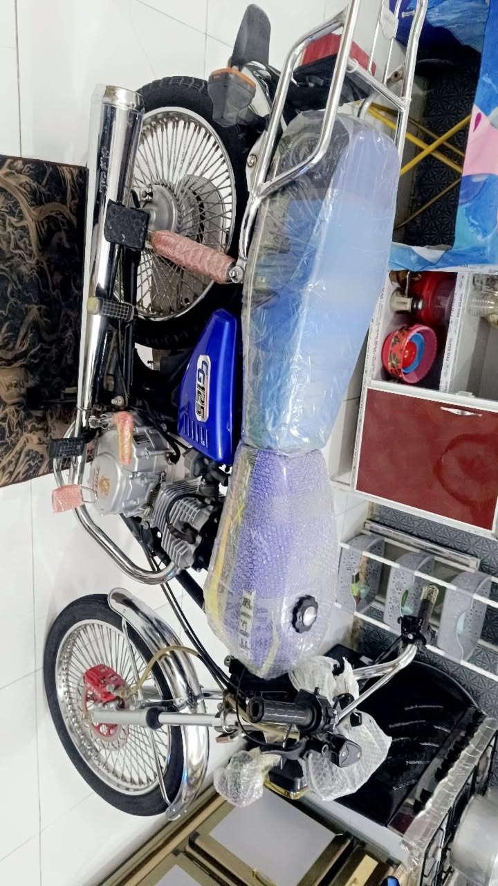 السلام عليكم تايكر موديل 2023 طالعه بدايت ال25 دراجه شوفت عينك نضيفه وحلوه شوفت عينك اوراق مال وكيل كاملات 5اوراق الشراري يتصل مكاني حله شاوي يم فلكت غرفت التجاره السعر مال بيع مال بيع 575 وهذا رقمي ***********
