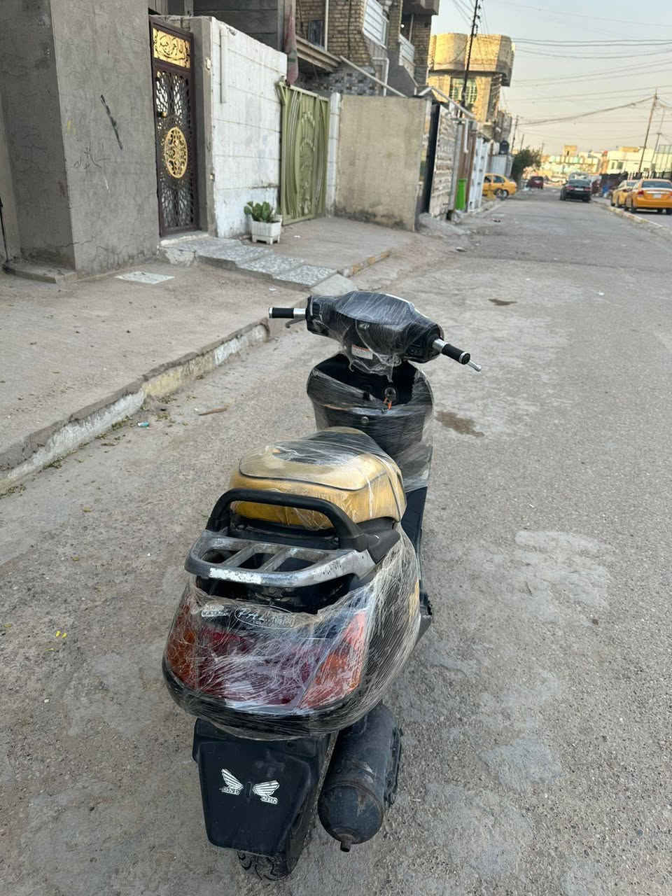 سلام عليكم دراجه سبيسي ياباني دراجه نضيفه مكان بغداد حي ور السعر 500 وبيه مجال الاستفسار ***********
