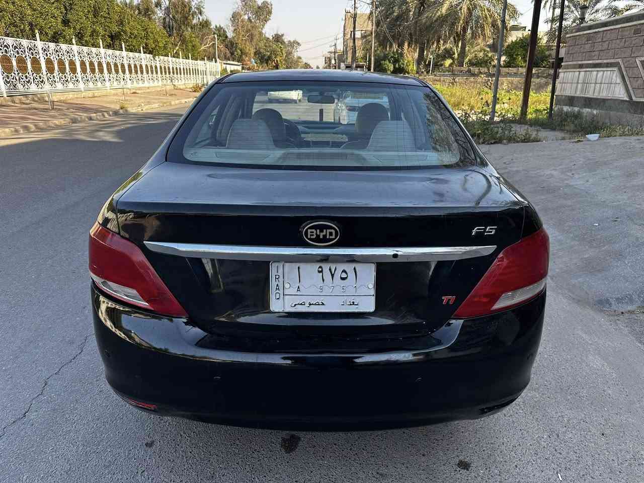 ***********
بي واي دي f5 موديل 2014 محرك كير تيوتا كورلا بيكاجو 1800 المرغوب السعر 52 ورقة  سيارة محرك كير تبريد تدفئة غرفة كله جديد رقم  بغداد مشروع وطني تحويل مباشر سنوية جديدة سيارة بيها صبغ مكانات قليلة بصمة كشنات جلد شاشة كامرة فول تحكم ستيرن المكان السيارة  الصليخ ال ٦٠٠ للاستفسار هذة رقمي ***********
