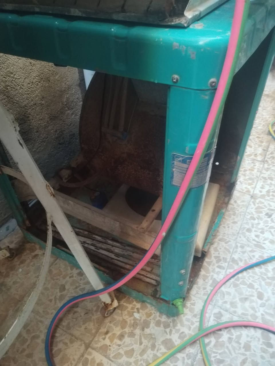 سلام عليكم مبرده لل البيع نضيفه
مكان ميسان الماجديه الواصل ***********
