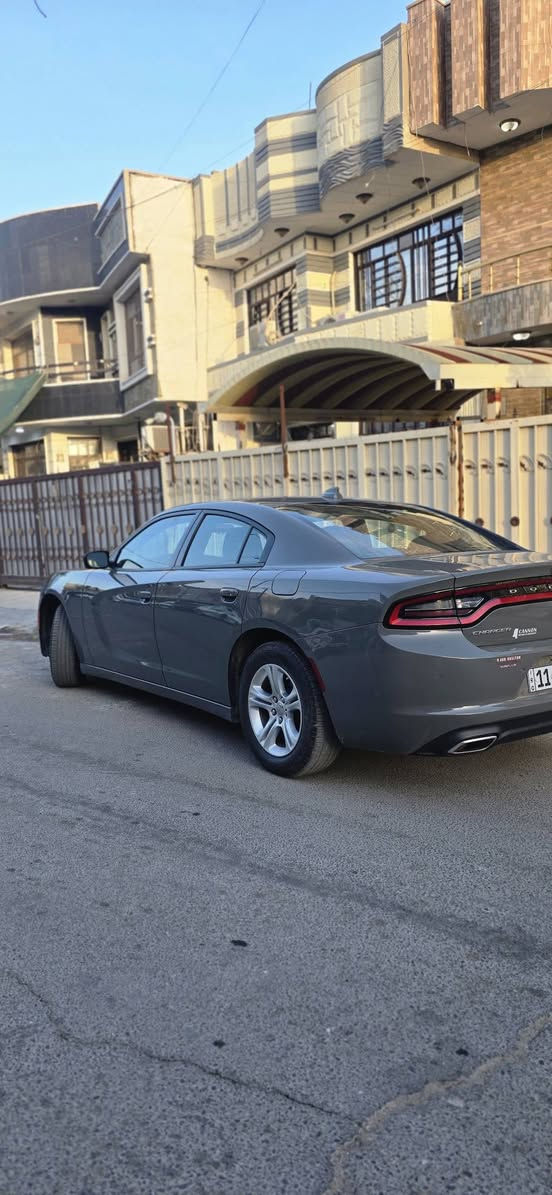 السلام عليكم جارجر 2023  SXT وارد امريكي بيها صبغ جاملخ خلفي و شبر بالداير مال جاملخ الامامي لون اسمنتي مميز كشن كهرباء السياره ماشيه 36 كيلو مو ميل و بجم كبس و رقم بغداد مكانها بغداد سبع ابكار والسعر 260 ورقه  والشراي يتصل ممتواجد على الفيس وللتواصل ***********
