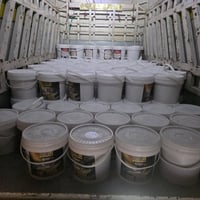 الجوده والكفاءة هما عنوان منتجنا  نقدم لكم معجون زجاج النمر يوجد لدينا...