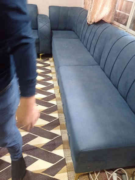 ديوان 8 امتار حيل نضيف السعر 180 الشراي يتصل ***********-*********** وادي حجر
