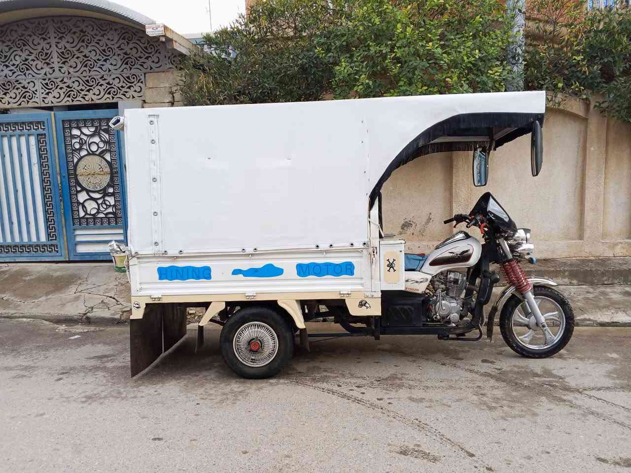 السلام عليكم ستوتة للبيع موديل 21 ستوتة كلها شرط محرك شرط شاصي شرط منفيس قطرت صبق ما  بيها كهربائيات كلها شرط ستوتة خير من الله ربع ما تصرف عليها السعر مليون وا 500 وا بيها مجال لطيبين رقم الهاتف ***********
