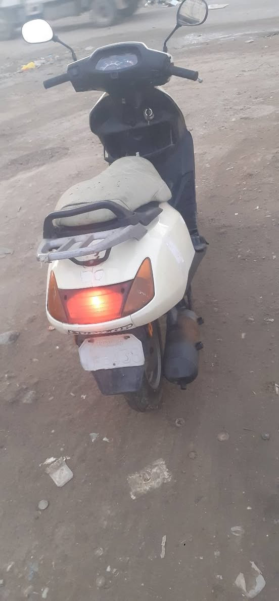 سلام عليكم دراجه سبيسي ياباني سلف هندر كهرباته كله شغاله مكينه ناعمه شلع معدل دراجه بلاديه أوراقها كامله مكاني غزاليه سعر ٣٥٠ شراي يخابره ***********
