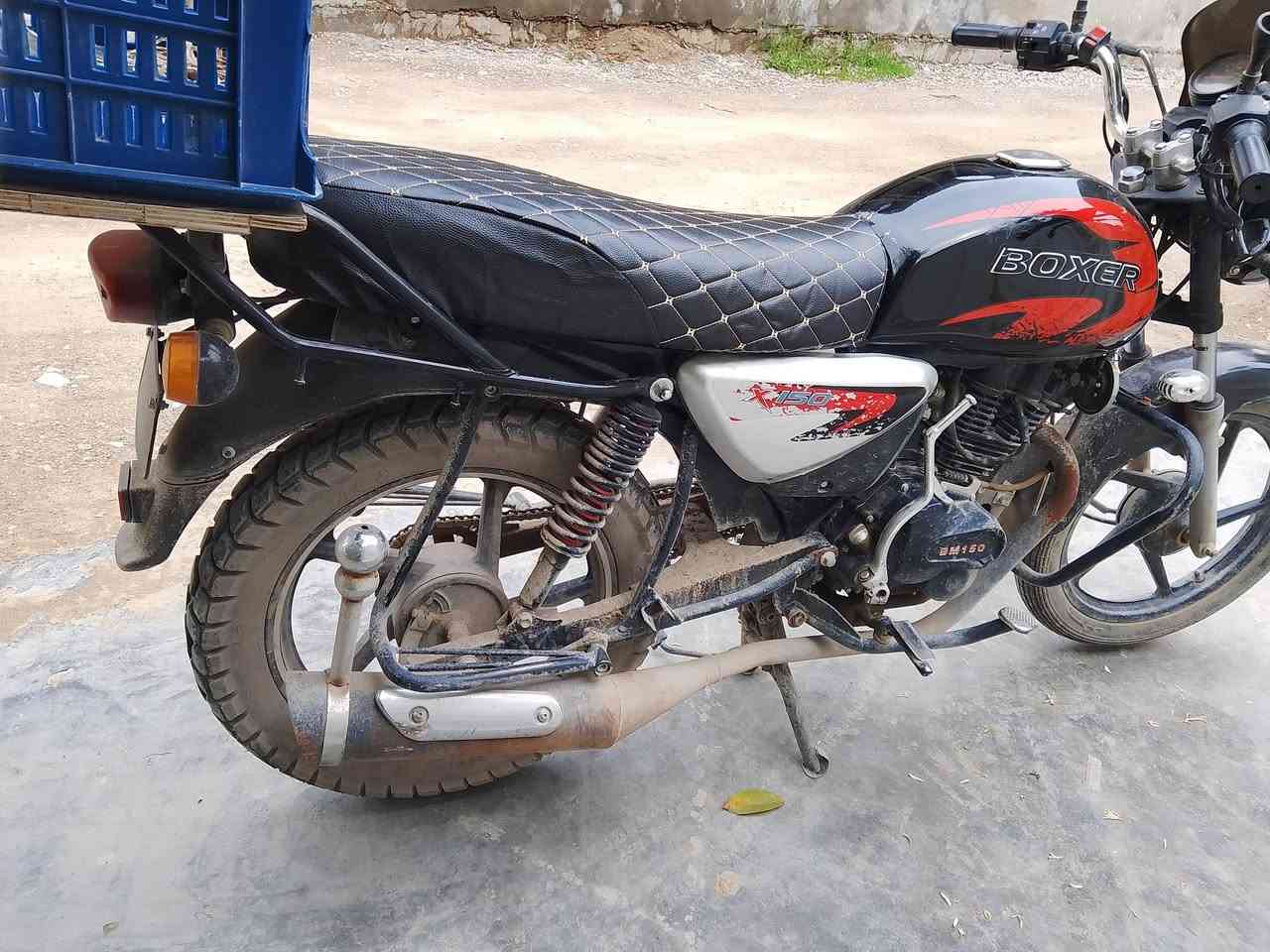 سلام عليكم دراجه للبيع موديل 20 إتصال على هذا رقم ***********
