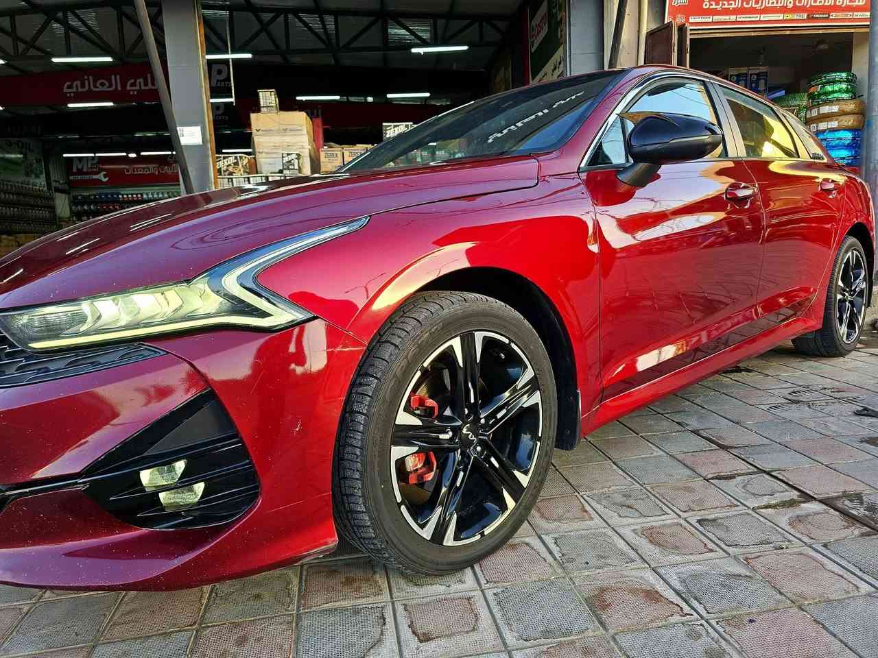 السلام عليكم. 🔴 مكلف بالنشرر
للبيع KIA K5 GT-Line موديل 2022

سيارة فول مواصفات عدا الفتحة، بحالة ممتازة،
ماشية 56 ألف فقط.

المواصفات:

* شفتات على الستيرن
* مثبت سرعة ذكي
* رادارات أمامية
* قيادة شبه ذاتية
* توقف ذاتي
* نقاط عمياء
* سايد بريك إلكتروني
* تشغيل عن بعد
* بصمة تشغيل ودخول
* فتح الجنطة عن بعد وبالقدم
* حساسات وكاميرات
* مواصفات أخرى كثيرة
• حادثة جاملغ وبنيد بدون تبديل 
السيارة حدادية أمامية جديدة وشغلها نظيف، جاهزة للاستخدام ولا تحتاج أي مصروف
 السعر 150 وبيها مجال للطيبين
📲 للأستفسار   ***********
