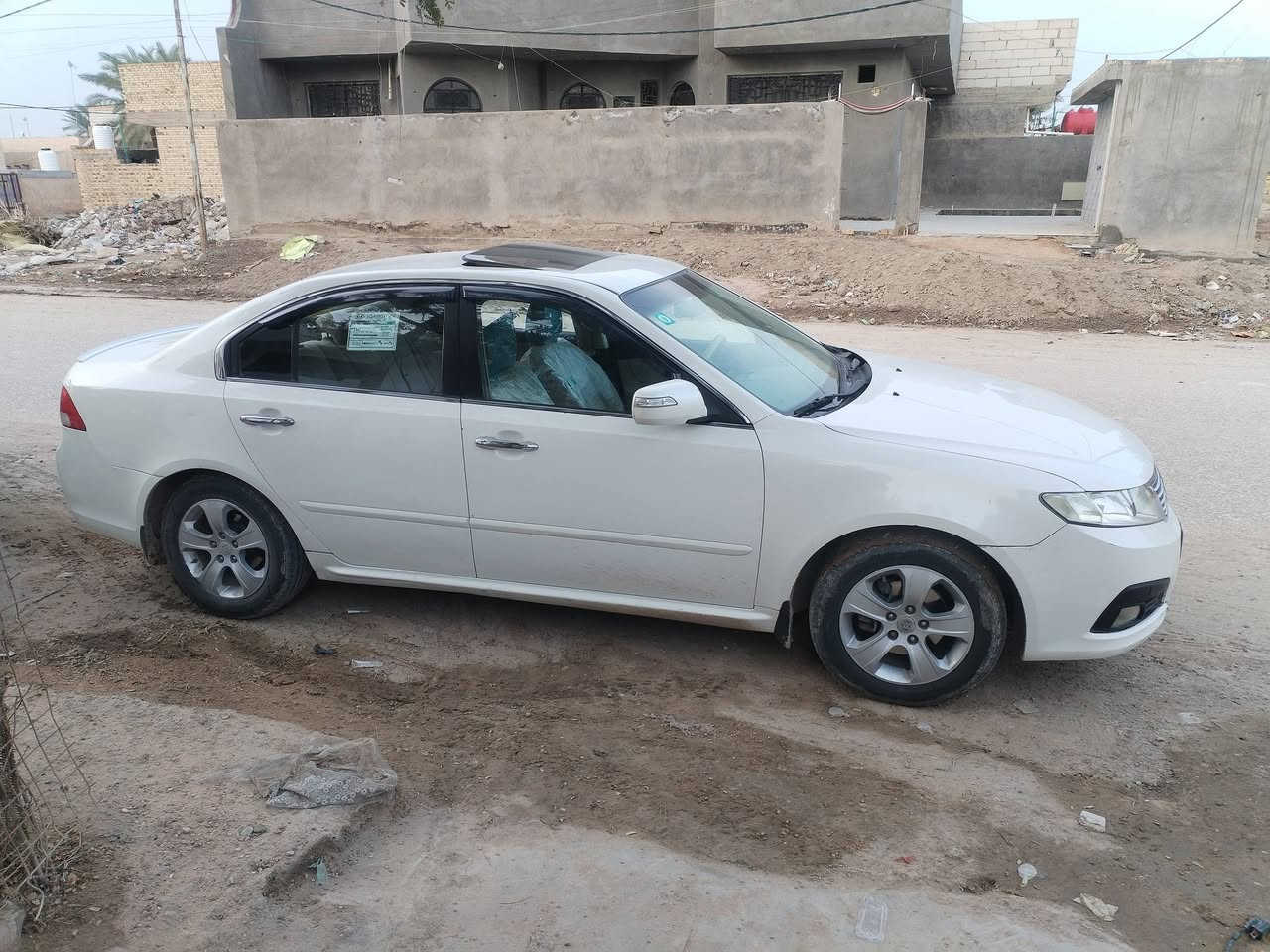 سلام عليكم كيا ابتمه 2010 خليجي مكيته الفين دوش بيه جاملغ امامي مبدل وهلالت اثر خياس مسوينهن سعر 120 وبيه مجال ***********
