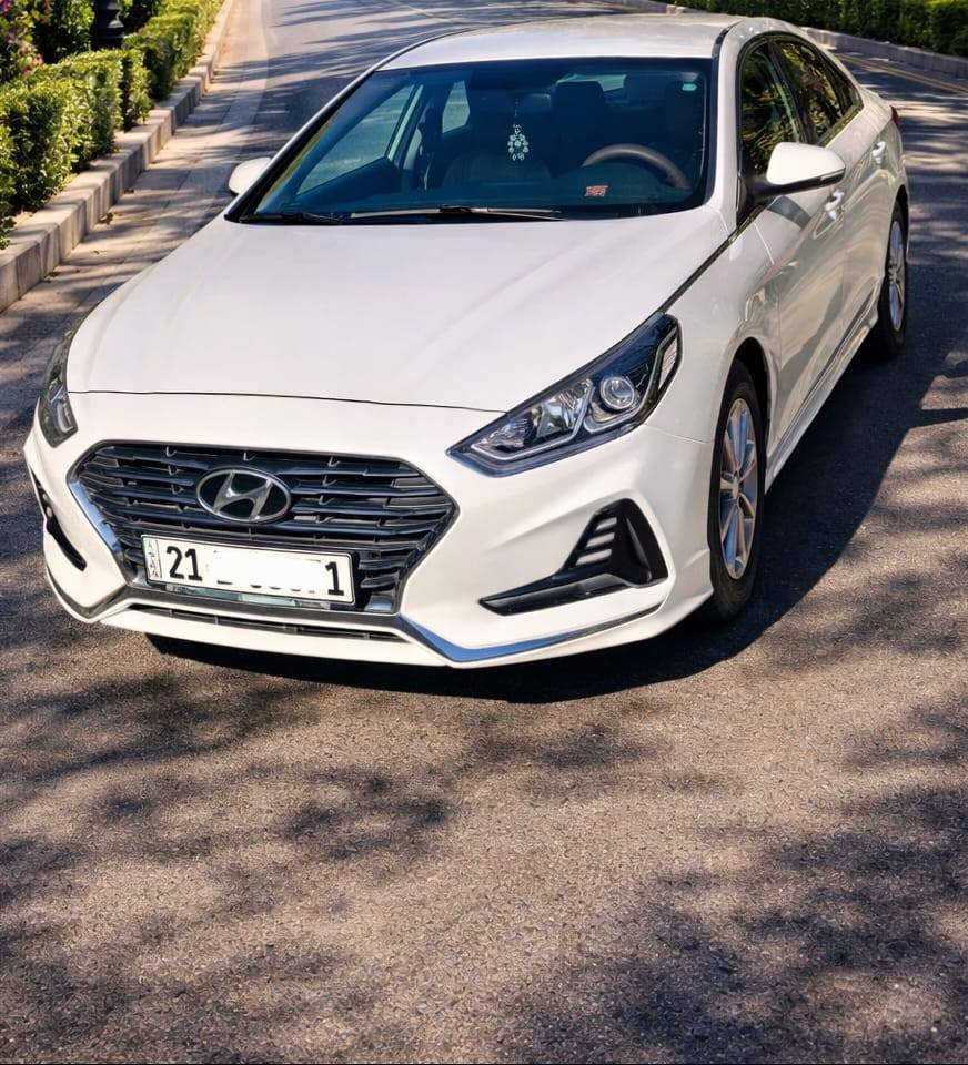 اسلام عليكم
سياره سوناتا موديل 2019  
وارد أمريكي كلين بدون ضرر. 
رقم سليمانيه انكليزي بسمي تحويل مباشر 
ماشيه 109 
سونار موجود بصور 
سعر 150 وبيه مجال  
عنوان ديالى بلدروز  /الاستفسار الاتصال برقم التالي ***********
***********
