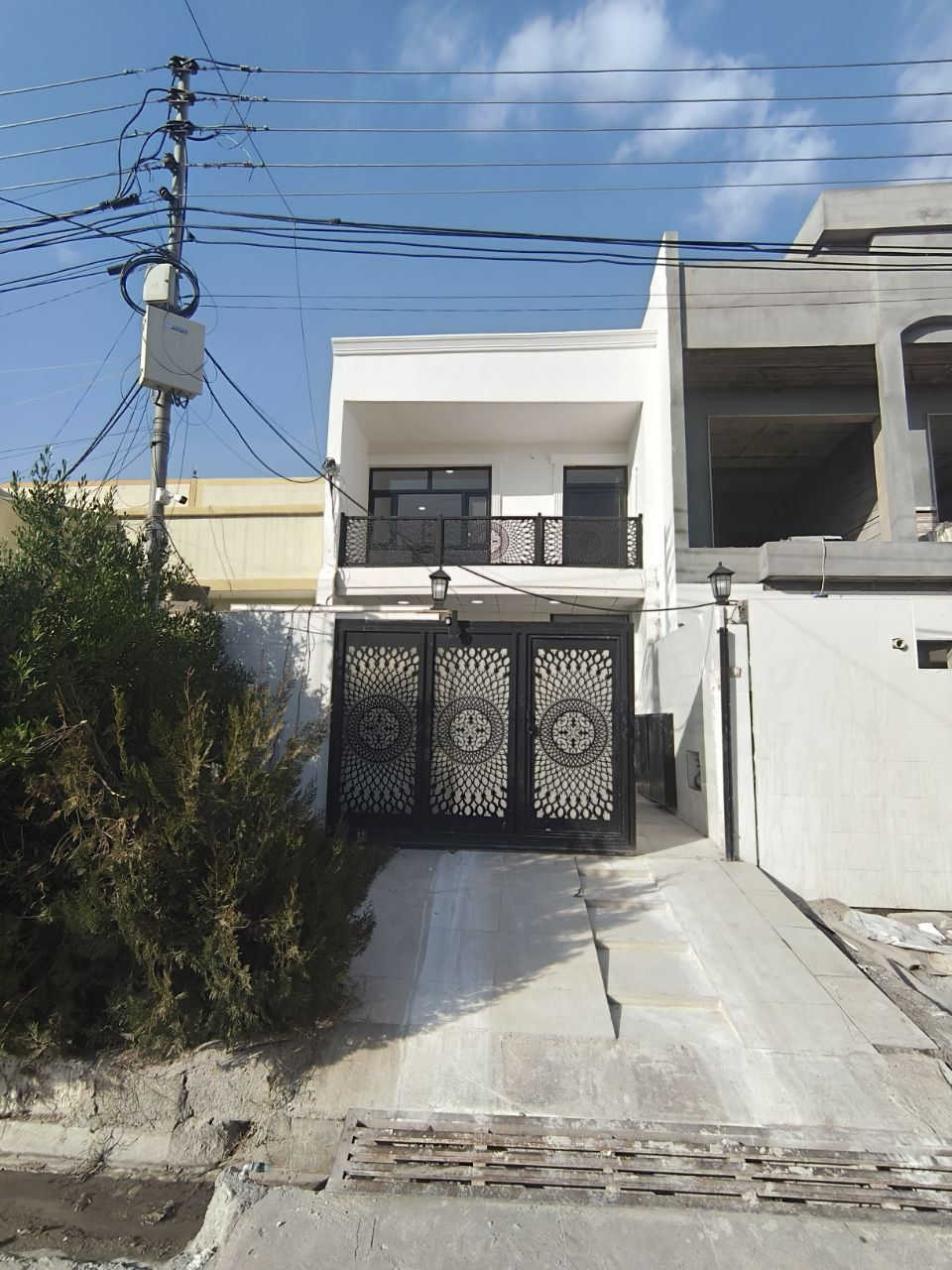 #عقارات_ابو_وسام
🔸سند طابو يتسجل بإسم اي عراقي
📍أربيل-بيت للبيع 5حساروك مقابل حديقه ع شارع 15M 
➖مساحة 125M طابقين 
يتكون⤵️
➖3غرف نوم 
➖استقبال-صاله-مطبخ-مجموعه صحيات-كراج

📸 السعر والصورة متوفرة على قناتنا الرسمية في التليكرام 👇
🔗 https://t.me/Hassanabowissam
تابعنا الان وشوف احدث العقارات يوميا ع الصفحه الرسميه في فيسبوك
🔗https://www.facebook.com/share/1FHZ1d86H9/

📞 تواصل مباشر واتساب أو اتصال:
📱 ***********
📱 ***********

#عقارات_اربيل #شقق_للبيع_اربيل #بيو_لبيع_اربيل  #فلل_للبيع_اربيل #مجمعات_سكنية_اربيل
 #عقارات_كردستان  
#استثمار_عقاري_اربيل #عقارات_بغداد_سليمانية_اربيل  #عقارات_شمال_العراق  

⬅️ الأسعار والصور داخل القناة… لا تفوّت الفرصة

تابعنا الان وشوف احدث العقارات يوميا 🏘️
🔗https://t.me/Hassanabowissam

6 دفتر 50 ورقه
