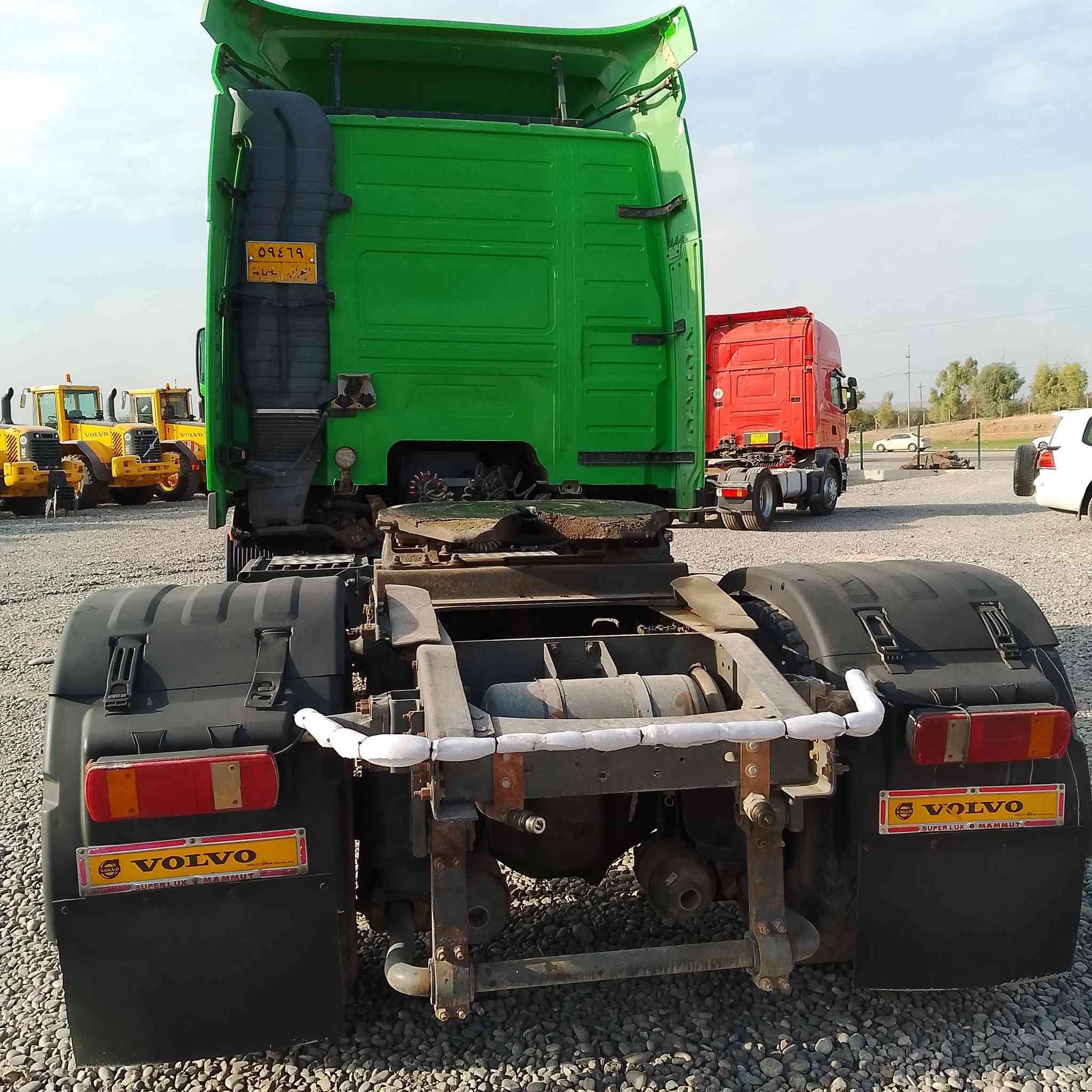 رأس فالفو للبيع موديل 2000سنويه مثبت صهريج دبل تاير كله بشرط التواصل ***********
