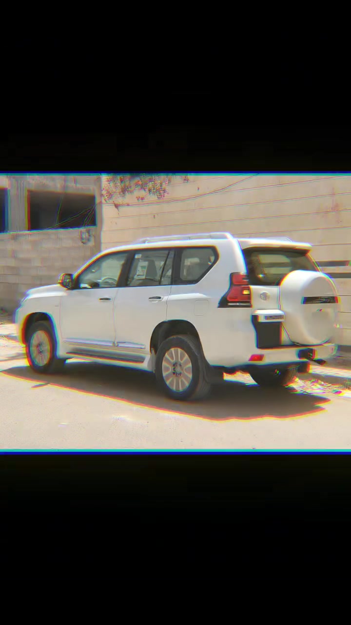 🚘✨ للبيع تويوتا برادو VX فل كامل موديل 2018 ✨🚘

فرصة لا تُعوّض لعشاق الفخامة والقوة والاعتمادية 🔥

✅ تويوتا برادو VX رقم واحد
✅ موديل 2018
✅ اللون: لؤلؤي فاخر
✅ عداد المشي: 30 ألف فقط
✅ السيارة نظيفة جداً وكأنها جديدة
✅ مضمونة من نقطة إلى رنج
✅ خالية من أي عيوب أو ملاحظات
✅ جاهزة للاستخدام الفوري

🌟 مواصفات الفخامة والراحة:
✔️ فتحة سقف
✔️ مقاعد جلد فاخرة
✔️ تشغيل بصمة
✔️ شاشة متعددة الاستخدامات
✔️ كاميرا خلفية
✔️ حساسات أمامية وخلفية
✔️ نظام تحكم بالسكان
✔️ مكيف ثلّاجة أمامي وخلفي
✔️ جنوط أصلية
✔️ أنوار LED
✔️ دفع رباعي قوي

💎 برادو VX 2018 تجمع بين الهيبة والقوة والراحة، سيارة مناسبة للمدينة والسفر والطرق الوعرة، معروفة بمتانتها واعتماديتها العالية وقيمتها الثابتة في السوق.

📍 الموقع: صنعاء
📞 للتواصل والاستفسار:
771799704
السعر ب36,000الف دولار فقط
#تويوتا_برادو
#برادو_VX
#برادو_2018
#سيارات_صنعاء
#سيارات_للبيع
#تويوتا
#برادو
#دفع_رباعي
#سيارات_اليمن
#Toyota_Prado
#Prado_VX
#برادو_فل_كامل
#سيارة_نظيفة
#لؤلؤي
#عرطة_اليوم_البكير_للسيارات


**إذا كنت صاحب هذا الإعلان وتريد حذفه لأي سبب، رجاءا أرسل رسالة إلى الدعم الفني**