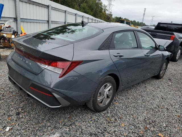 السلام عليكم 
Hyundai Elantra 2025 للبيع 
لون مميز سياره كلش نضيفه ومكفوله عده الحادث الموضح بلصوره كار فاكس بدون مسبق السياره حاليا مشحونه للعقبه بعد 15 يوم توصل رقم الحاويه موجود مع صور النقل ابيع واصل عمان بدون تصليح أو بغداد مصلح وبدون تصليح حسب الاتفاق 
للاستفسار *********** مكاني بغداد بغداد, العراق
